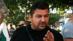 Задържаха Кавазов след протест в столицата