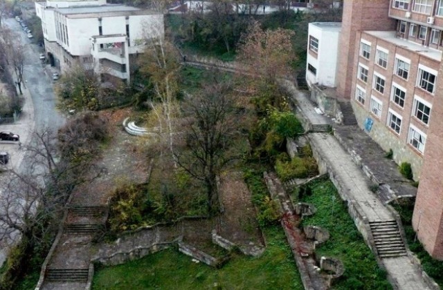 Студентски конкурс решава как да изглежда пространството около ректората на ВТУ