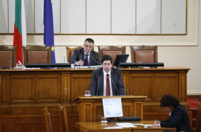 Чобанов: Без рестарт на икономическия растеж, не можем да имаме стабилни финанси в средносрочен план