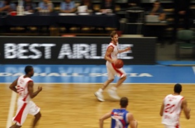 Лукойл гостува в Плоещ, гони първа победа