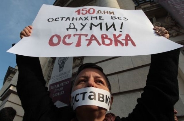 Жаблянов: Не може да сравнявате депутатите с мишки, които излизат през задния вход