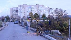 Ремонтираха опасен мост
