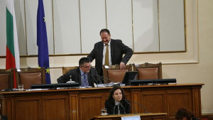 Министър Андреева Здравеопазването ни е катастрофирало