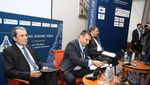 Кабинетът е насочил усилията си към преодоляване на последиците от