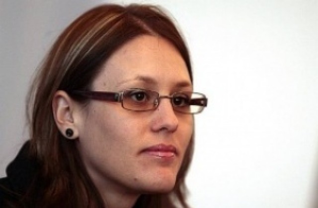 Евродепутатът Моника Панайотова се среща със студенти от НВУ