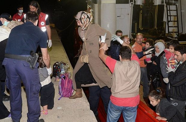 Телата на осем имигранти бяха открити край бреговете на Гърция