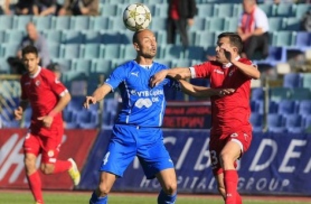 Ангелов готов за дербито, внук на синя легенда тренира с Левски