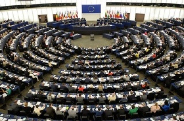 Евробюджетът за 2014-2020 е одобрен от комисия в ЕП, влиза в пленарна зала
