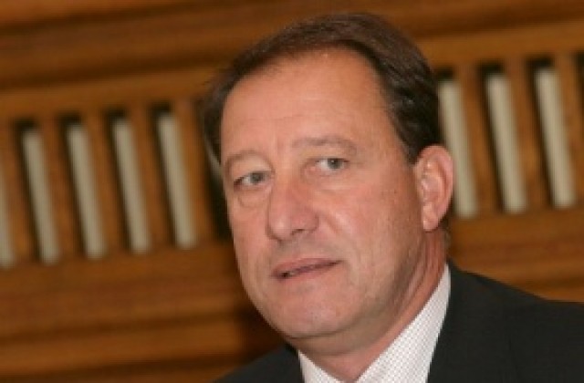 Найденов: Военнослужещите получиха коледните си надбавки под формата на бонуси