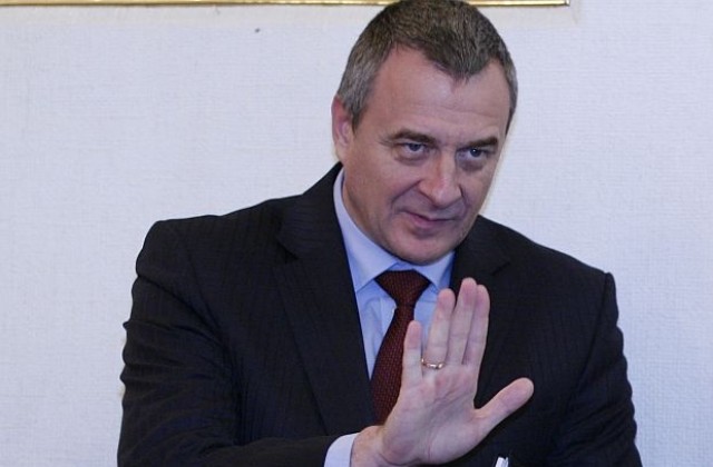 Няма да допусна погром на парламента, категоричен е министър Йовчев