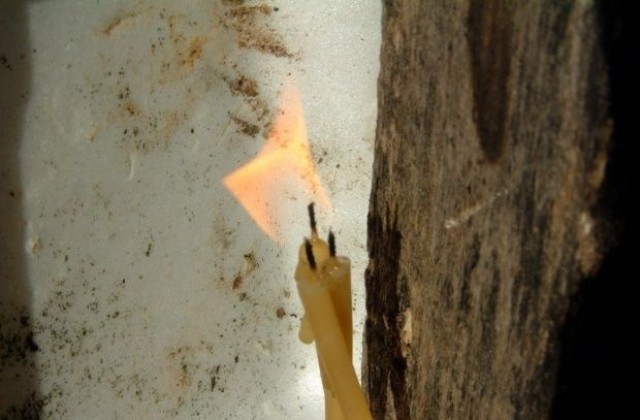 Молитви в храмовете за жертвите на катастрофи