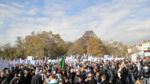 Над 50 000 подписа са събрани в подкрепа на тунела