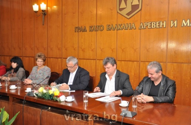 Врачански фирми ще строят парк в жк „Дъбника и ще обновяват „Хижата