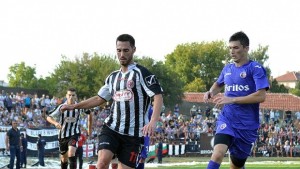 Фенове стартираха кампания 90 години Етър отпускат три автобуса за