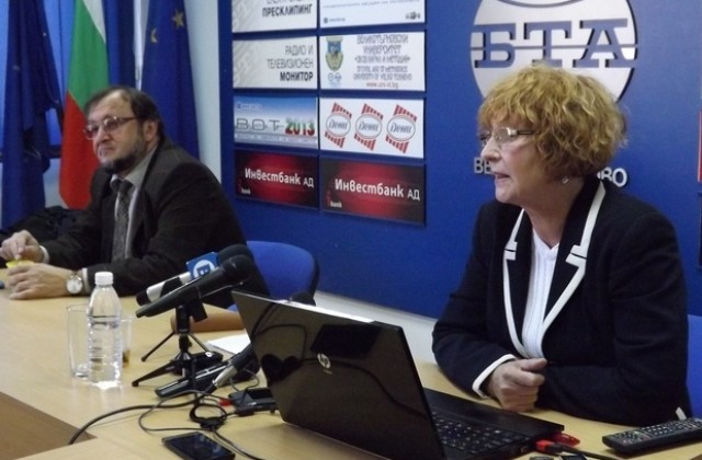 Университетски преподаватели пишат история на телевизията