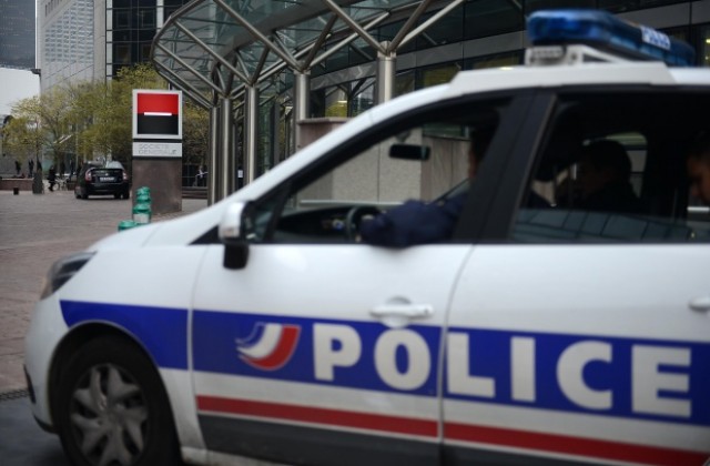Франсоа Оланд осъди стрелбата в редакцията на „Либерасион”