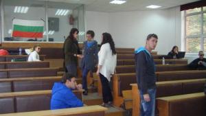 Ранобудните студенти от ВТУ стягат протест срещу кабинета Орешарски в