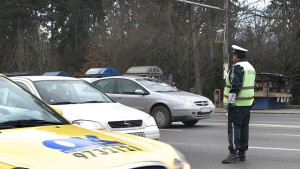 Верижна катастрофа на Околовръстен път затруднява движението