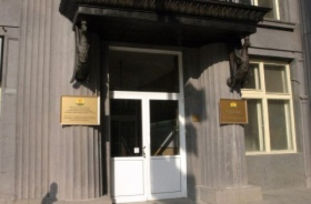 50 000 младежи са започнали работа по мерки на социалното министерство