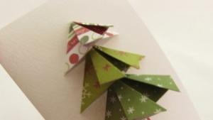 Варненчета правят коледни картички в помощ на деца аутисти