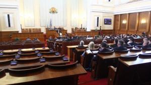 Бюджетната комисия в НС обсъжда проблемите между банките и клиентите