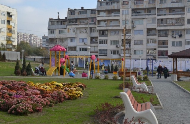 Освещават два нови парка в Казанлък