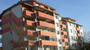 13 новодомци получиха ключовете на жилищата си от кмета на
