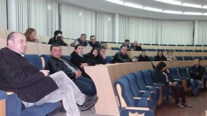 12 търговци от димитровградското тържище се срещнали с комисията по