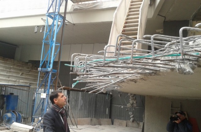 На 1-ви май отварят Римския стадион