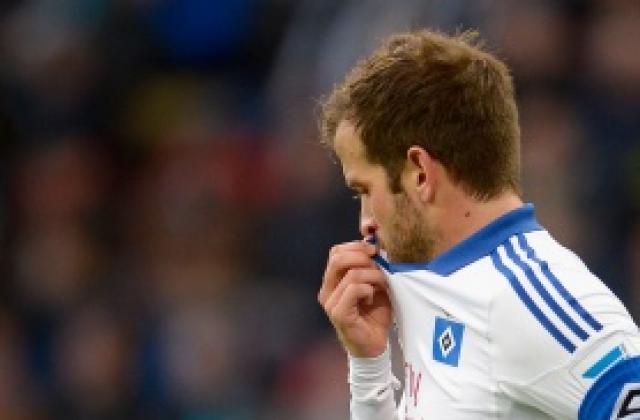 Ван дер Ваарт аут за четири седмици