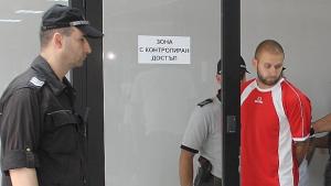Националистът Николай остава в ареста