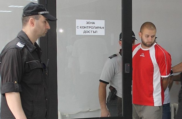 Националистът Николай остава в ареста