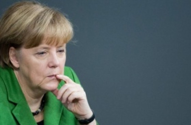 Меркел отстъпи за въвеждането на минимална заплата