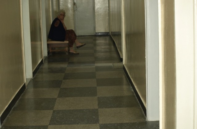 Комисия проверява случая с починалото бебе