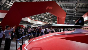 Китайският Остър меч с технология стелт извърши първия си полет