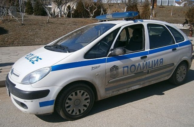 Заловиха пиян мъж зад волана