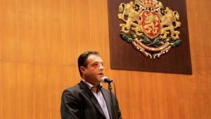 Даниел Панов Семейството е основният фактор който възпитава в християнските