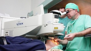 По революционен начин лекуват заболяване на роговицата във Варна