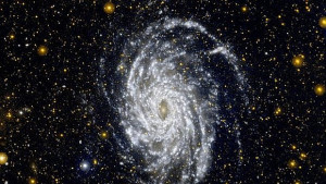 Космическо неутрино носи нови данни за Вселената