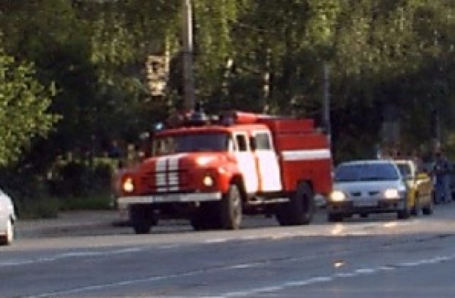 Автомобил горя в Стара Загора