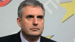 Ситуацията с бежанците е извънредна смята Ивайло Калфин