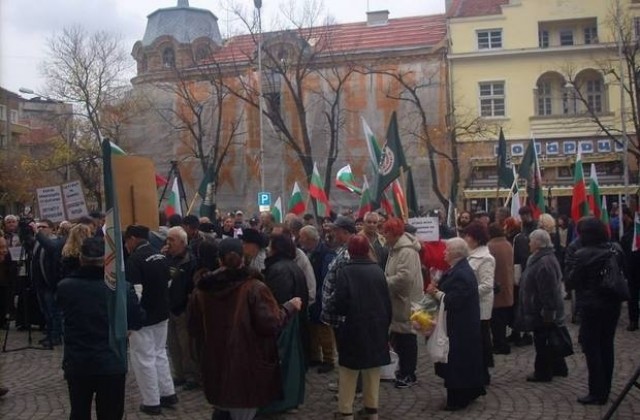 „Атака с протест в Сливен срещу бежанците
