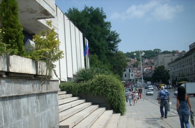 Обсъждат начините за ограничаване на трафика на хора