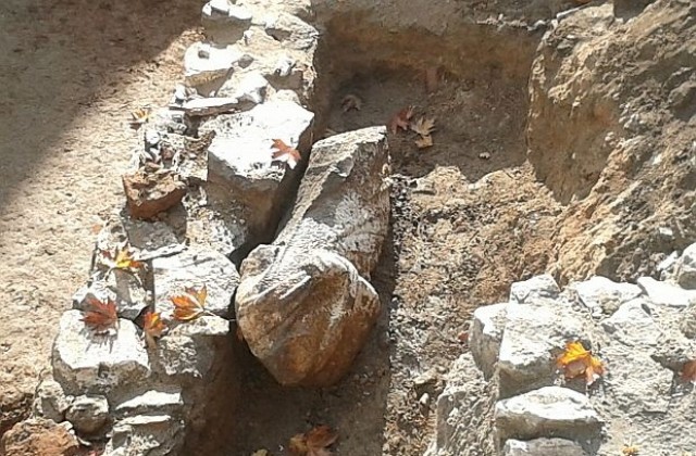 Намериха статуя на римски магистрат в Пловдив