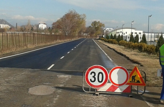 Тотев откри ремонтирания път за Марково