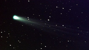 Ярка комета вероятно ще мине близо до Земята през декември