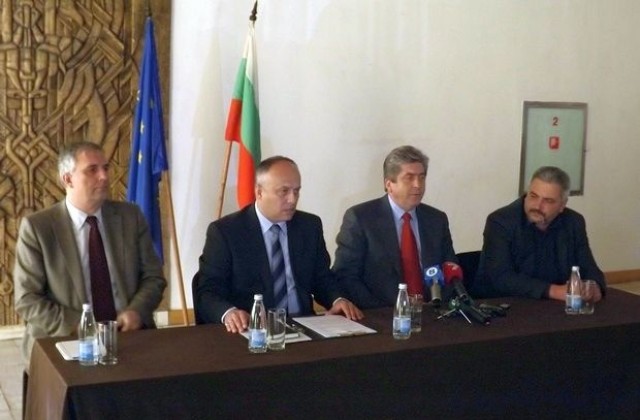Създаването на партия Помак е нов опит да се раздели българската нация според Първанов
