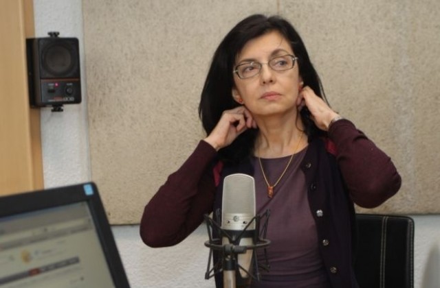 И ГЕРБ, и БСП са с панически реакции за АЕЦ „Козлодуй, смята Кунева