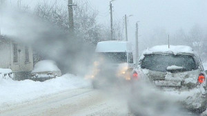 Оранжев код заради снеговалежи и навявания