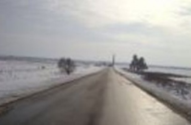 Да се шофира с подходящи гуми и съобразена скорост, препоръчват от АПИ